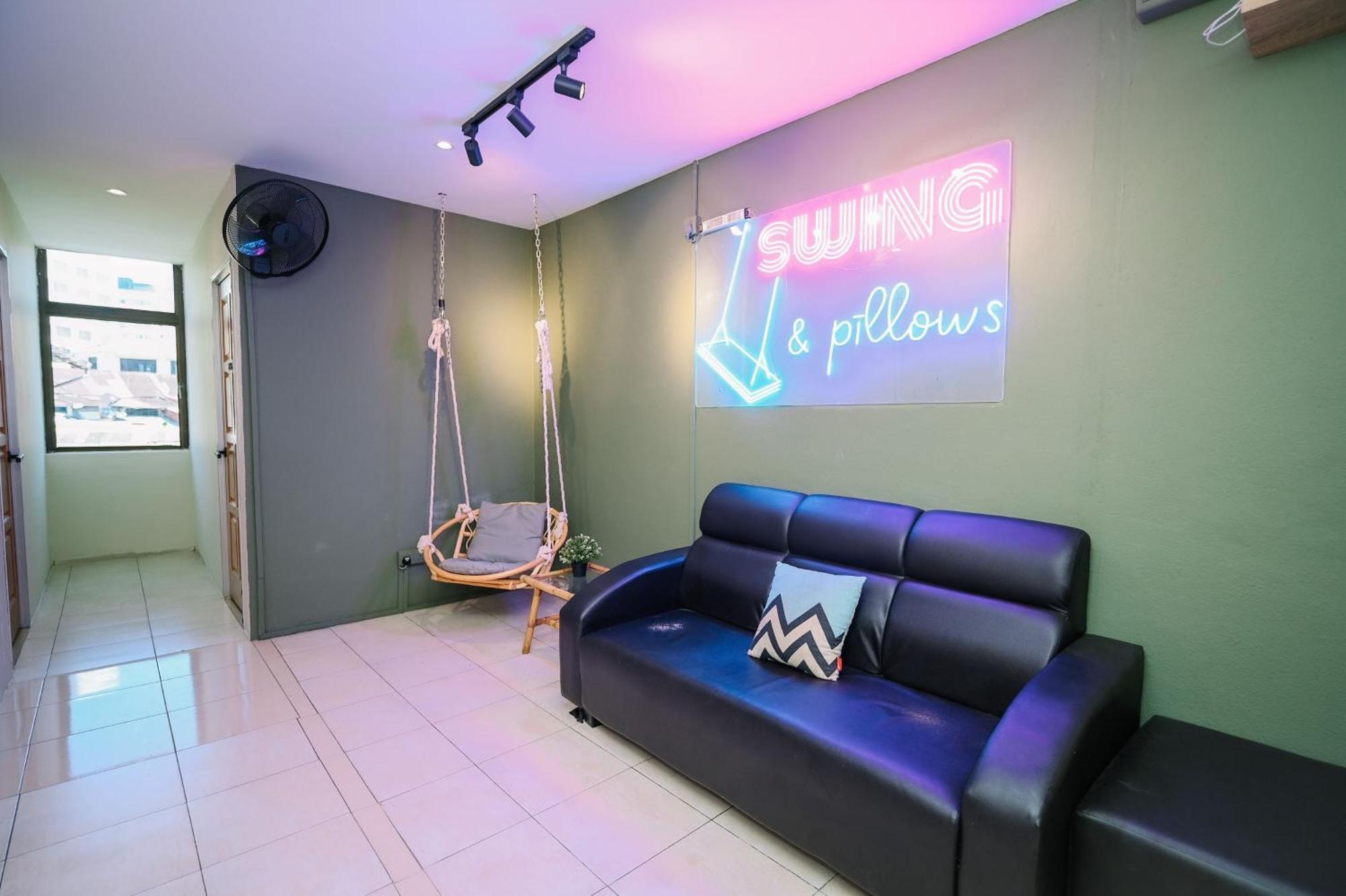 Swing & Pillows @ Malabar Georgetown Luaran gambar